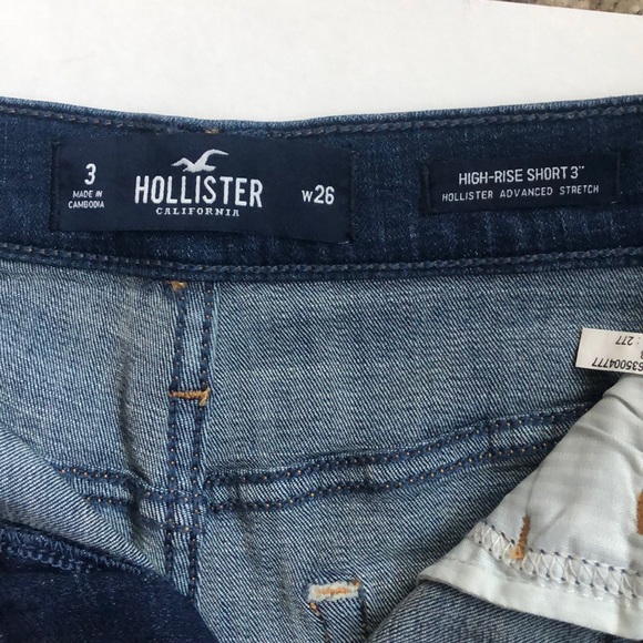 Shorts - Picture 3 of 5